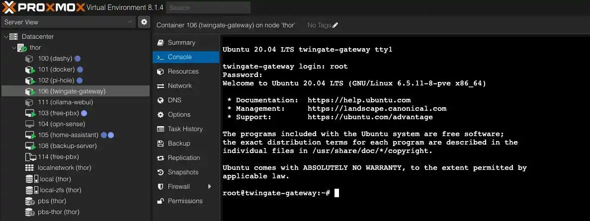 Proxmox VE - Console of LXC container